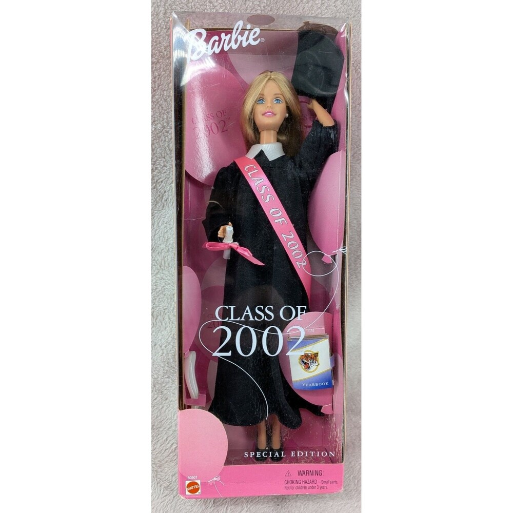Barbie Class of 2002 Special Edition Doll 11.5 in w/Yearbook & Diploma